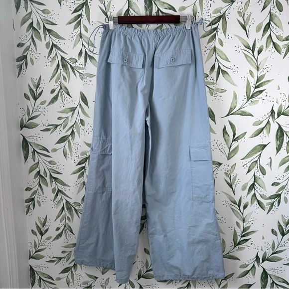 PacSun Parachute Cargo Pants. Light Blue. Medium. - Picture 4 of 10